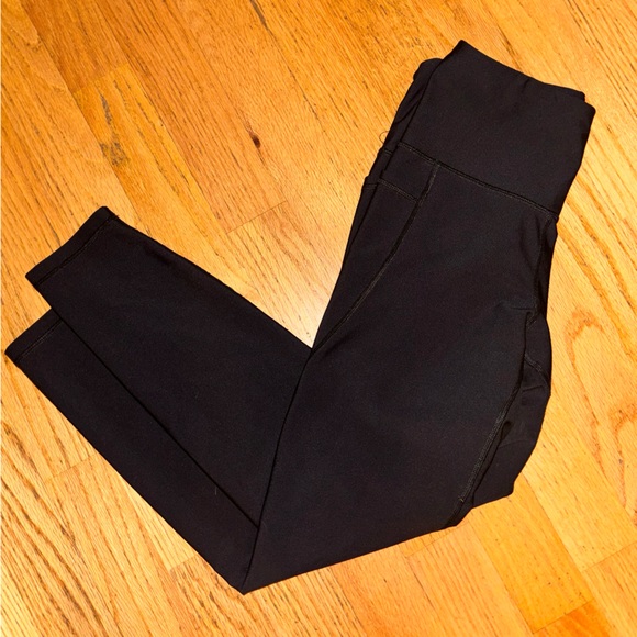 Women’s Old Navy, active power, soft medium, SUPER SOFT side pocketsCOMFORTABLE - Picture 8 of 14